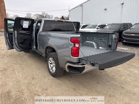 Used 2025 Chevrolet Silverado 1500 LT AWD/4WD image 16