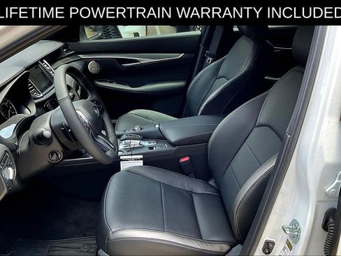 Certified 2025 INFINITI QX55 Essential image 16