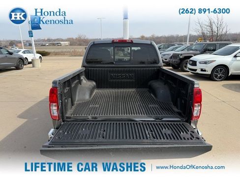 Used 2019 Nissan Frontier SV image 7