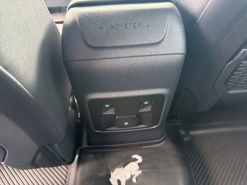 Used 2024 Ford Bronco Black Diamond image 14