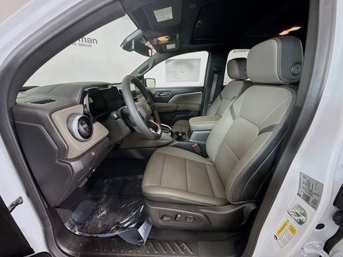 New 2025 Chevrolet Colorado ZR2 w/ Technology Package image 22