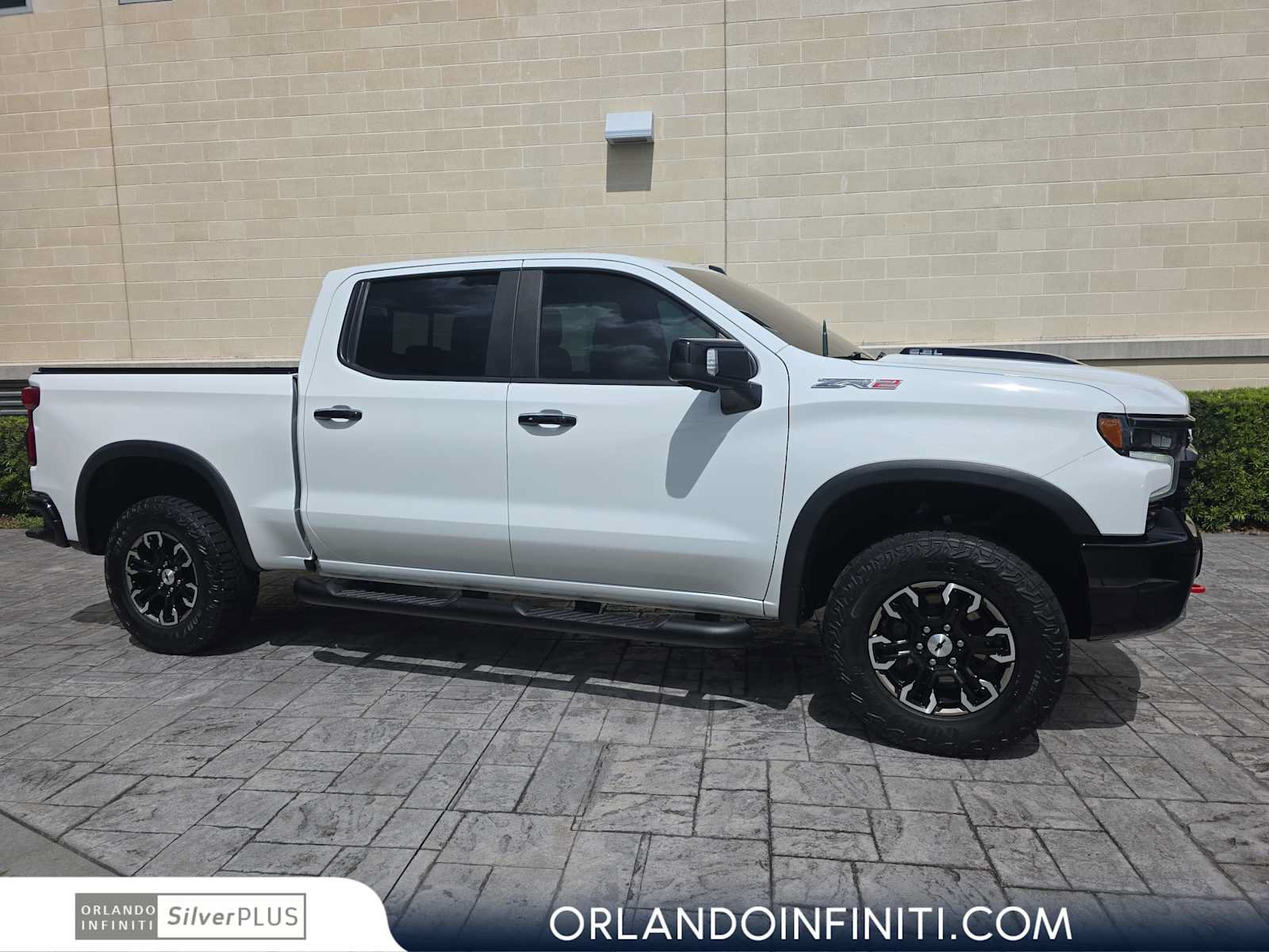 Used 2023 Chevrolet Silverado 1500 ZR2 w/ Technology Package AWD/4WD image 1
