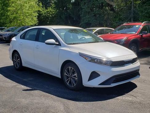Used 2023 Kia Forte LXS FWD image 1