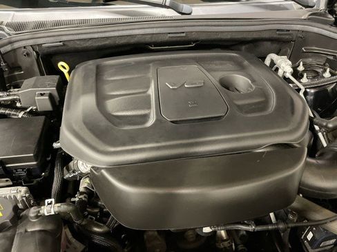 Used 2022 Jeep Grand Cherokee Limited image 28