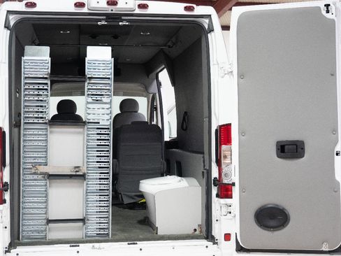 Used 2015 RAM ProMaster 2500 image 30