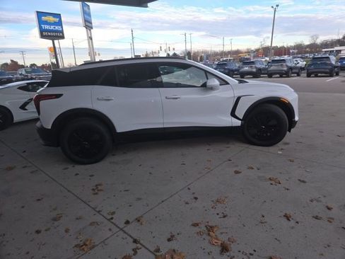 New 2026 Chevrolet Blazer EV LT image 6