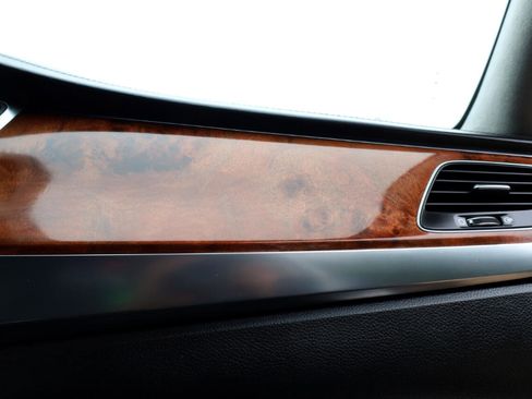 Used 2016 Hyundai Equus Signature image 22