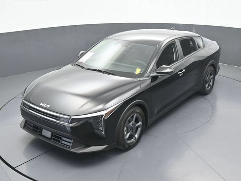 Used 2026 Kia K4 FWD image 42