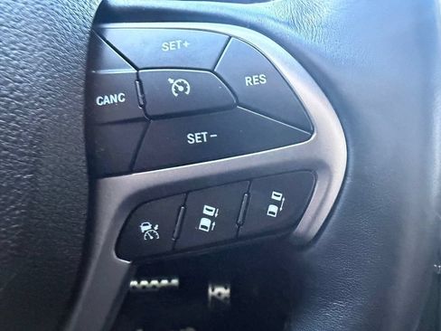 Used 2018 Jeep Grand Cherokee High Altitude AWD/4WD image 18