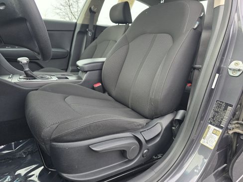 Used 2018 Kia Optima LX image 23