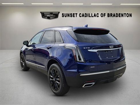 New 2025 Cadillac XT5 Sportv w/ LPO, Blue Accent Package image 5