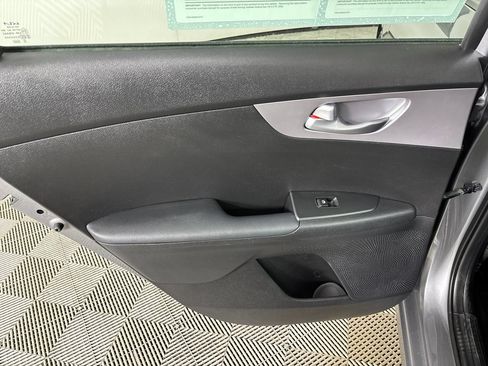 Used 2023 Kia Forte LXS FWD image 20