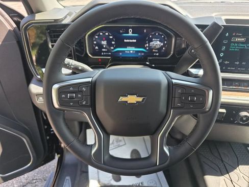 Used 2026 Chevrolet Silverado 1500 LT w/ LPO, Liner Protection Package AWD/4WD image 26