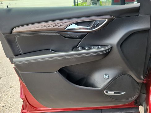 Used 2023 Buick Envision Avenir FWD image 25