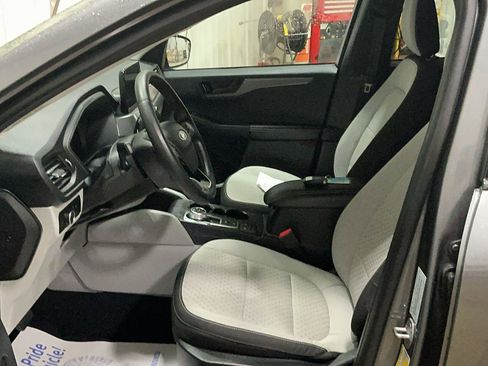 Certified 2023 Ford Escape Active image 10