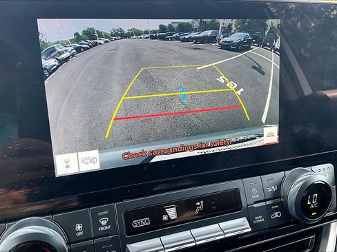 Used 2024 Toyota Grand Highlander AWD image 20