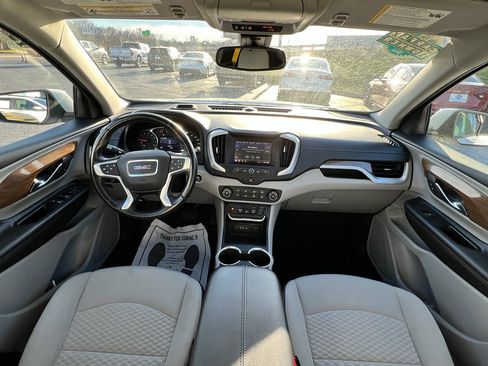Used 2020 GMC Terrain SLE image 14