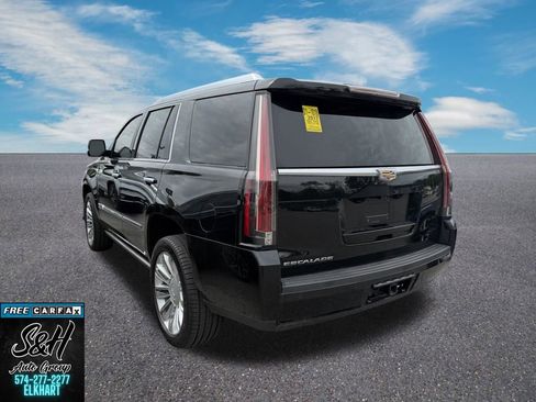 Used 2017 Cadillac Escalade Platinum AWD/4WD image 7