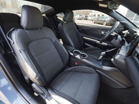 Used 2025 Ford Mustang Coupe RWD image 30