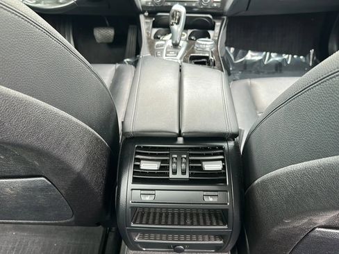 Used 2014 BMW 528i xDrive Sedan AWD/4WD image 30