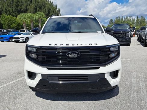 New 2025 Ford Expedition Platinum w/ Stealth Performance Package image 2
