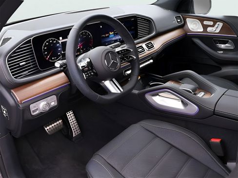 New 2025 Mercedes-Benz GLS 580 4MATIC image 64