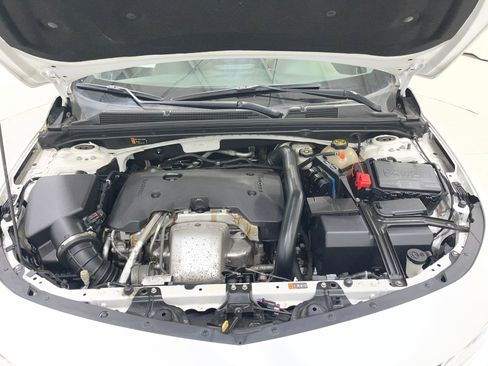 Used 2017 Chevrolet Malibu Premier w/ Premier Sun and Wheel Package image 27