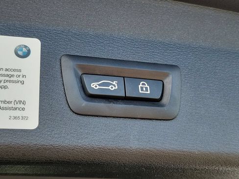 Used 2019 BMW X1 sDrive28i w/ Convenience Package FWD image 9