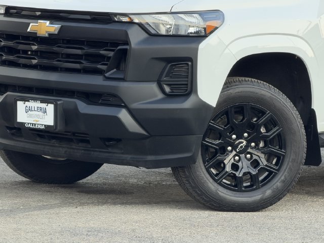 Certified 2025 Chevrolet Colorado W/T w/ WT Custom Package AWD/4WD image 11