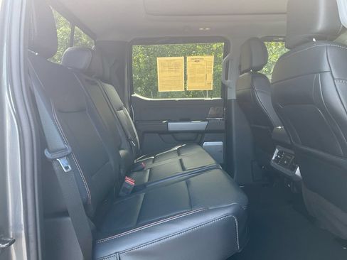 Used 2024 Ford F250 Lariat w/ Lariat Ultimate Package AWD/4WD image 13