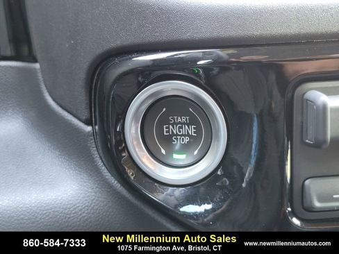 Used 2024 Chevrolet Silverado 1500 LT Trail Boss w/ Convenience Package II image 23