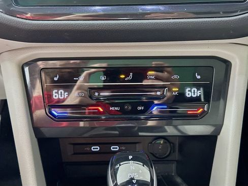 Used 2022 Volkswagen Tiguan SE R-Line FWD image 15