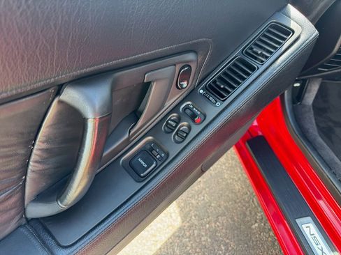 Used 1991 Acura NSX image 98