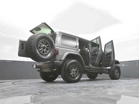 Used 2021 Jeep Wrangler Unlimited Rubicon w/ Dual Top Group AWD/4WD image 59