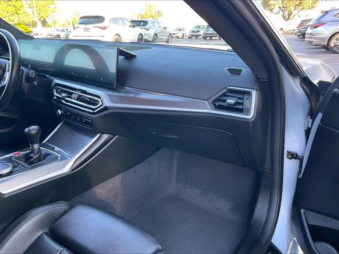 Used 2023 BMW M2 w/ Lighting Package image 17