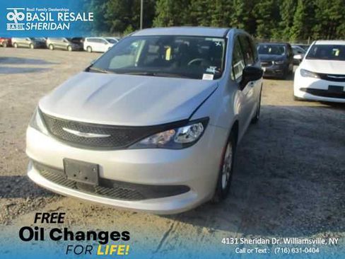 Used 2024 Chrysler Voyager LX FWD image 1
