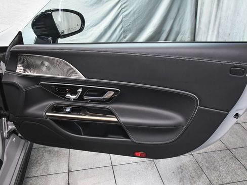 Used 2025 Mercedes-Benz SL 43 AMG image 17