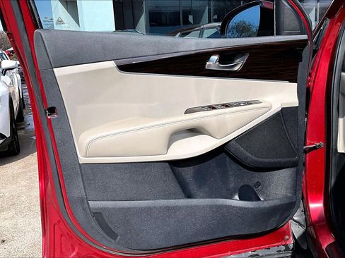 Used 2019 Kia Sorento LX image 21