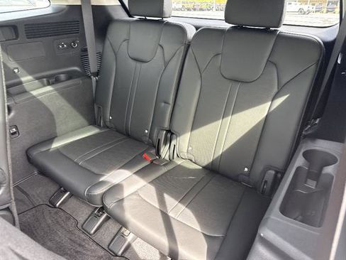 Used 2025 Kia Sorento SX AWD/4WD image 17