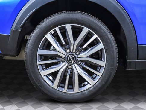 Used 2023 Nissan Kicks SV image 34