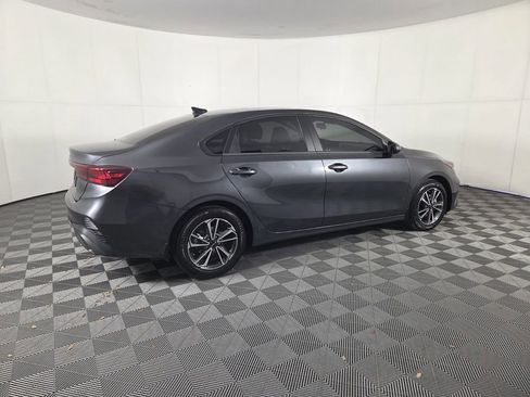 Used 2024 Kia Forte LXS w/ LXS Technology Package FWD image 6