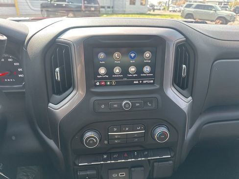 Certified 2022 Chevrolet Silverado 2500 Custom w/ Custom Value Package image 16