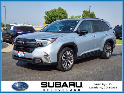 Used 2025 Subaru Forester Touring w/ Popular Package - Touring AWD/4WD image 1