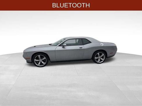Used 2016 Dodge Challenger SXT w/ Super Sport Group (SS/T) image 4