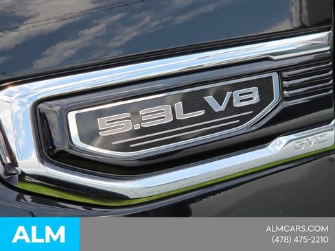 Used 2024 GMC Sierra 1500 SLT RWD image 4