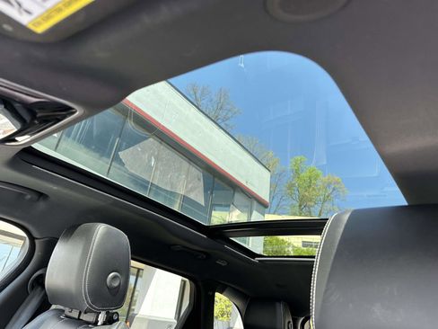 Used 2023 Land Rover Range Rover Velar R-Dynamic S image 25