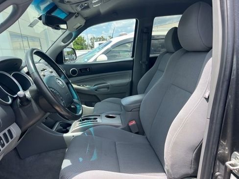 Used 2011 Toyota Tacoma PreRunner w/ TRD Sport Pkg RWD image 8
