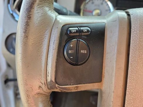 Used 2010 Ford F350 Lariat image 23