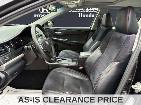 Used 2015 Toyota Camry XSE w/ Moonroof Package FWD image 9