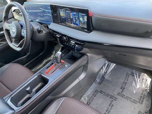 New 2026 Nissan Kicks SR image 12